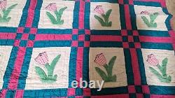 Hand stitch vintage tulip patern quilt bedspread Pink Blue Green Color