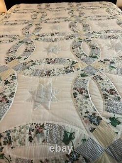 Handmade Pieced/Quilted Wedding Ring/Star Quilt 85 x 100 & Matching Shams