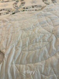 Handmade Pieced/Quilted Wedding Ring/Star Quilt 85 x 100 & Matching Shams