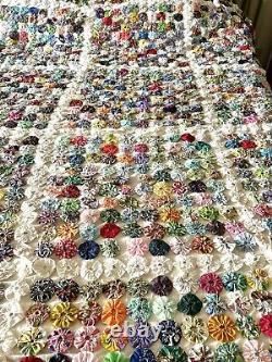 Handmade YoYo Pattern Multi Colored Quilt Handmade Vintage 102 X 96