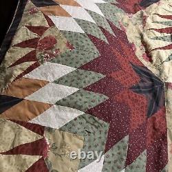 Large Vtg 1930s Feedsack Quilt Raw Cotten Filled Colorful Star Design