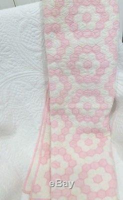 Lovely Handmade Vintage Pink/White Grandmothers Flower Garden Quilt 33x44