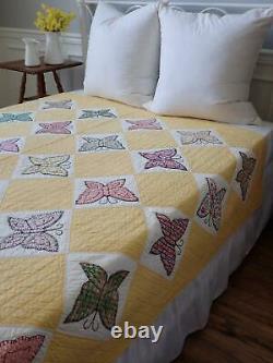 Lovely Vintage Yellow & White Applique Butterfly Quilt 74x66