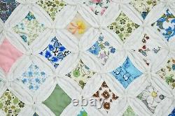 OUTSTANDING Vintage Cathedral Windows Antique Quilt Nice Small Scale