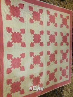 Old Vintage Hand Made Quilt Hearts/Arrows 70x70