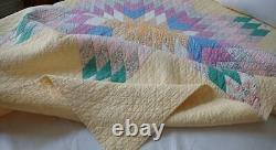 Pretty in Pastel Yellow! Vintage 30s Texas Lone Star QUILT 86x68