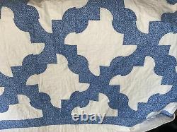 Quilt Drunkards Path Blue And White Vintage 74 By 90 Inches Handmade
