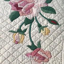 Quilt VTG Handmade Pink Roses Yellow Rose Buds Stems Pink Scallop Edge 75½ x 86