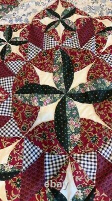 Quilt Vintage Handmade Full Size Bed 82 x 80 Estate Sale