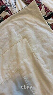 Quilt Vintage Handmade Full Size Bed 82 x 80 Estate Sale