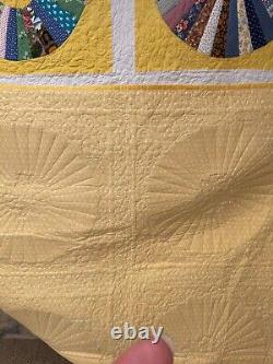 Quilts hand made vintage queen wagon wheel pattern, cheery yellow color