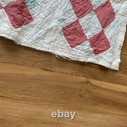 READ Vintage Patchwork Quilt 66 x 80 Rectangle Red White Diamond
