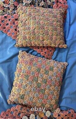 Stunning Antique Vintage Handmade YoYo Pinwheel Quilt With 2 Throw Pillows 84x80
