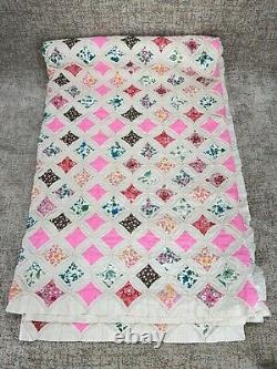 VINTAGE CATHEDRAL WINDOW QUILT Full Bedspread 86 x 72 Handmade homemade 1972