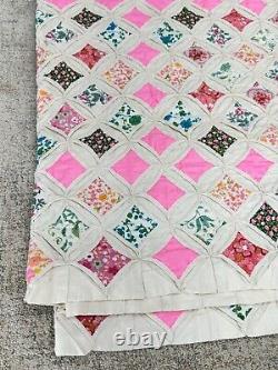 VINTAGE CATHEDRAL WINDOW QUILT Full Bedspread 86 x 72 Handmade homemade 1972