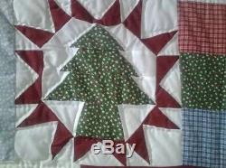 VINTAGE HAND MADE CHRISTMAS COUNTRY QUILT With PILLOW SHAMS NEW CONDITION 102 X 92