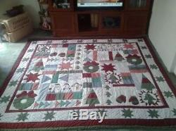 VINTAGE HAND MADE CHRISTMAS COUNTRY QUILT With PILLOW SHAMS NEW CONDITION 102 X 92