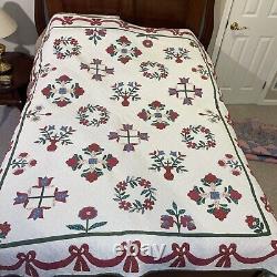 VINTAGE Hand Stitched Elmsford NY ARCH Appliqué QUILT 78 x 64great shape