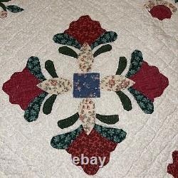 VINTAGE Hand Stitched Elmsford NY ARCH Appliqué QUILT 78 x 64great shape