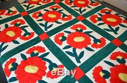 VINTAGE Handmade Applique Flowers BED QUILT 65 x 82 Velvet/Velour Poppy