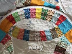 VTG 1978 Handmade KING SIZE DOUBLE WEDDING RING QUILT Feed Sack Floral 100x102
