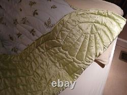 VTG 70's LIME Green Satin/Floral COMFORTER ROSES Hand-Quilted Queen Sz. EUC