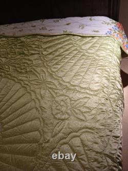 VTG 70's LIME Green Satin/Floral COMFORTER ROSES Hand-Quilted Queen Sz. EUC