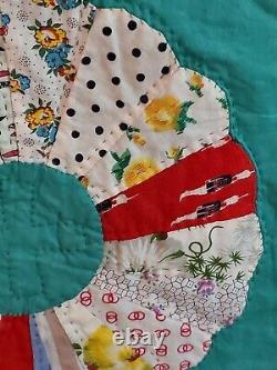 VTG Antique Hand Stiched Heavily Quilted Dresden Plate Quilt 80X65 Bedspread