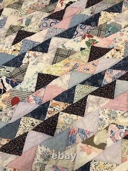 VTG Feedsack Quilt Flying Geese Triangles 69 X 62 Hand Quilted