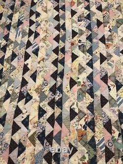 VTG Feedsack Quilt Flying Geese Triangles 69 X 62 Hand Quilted