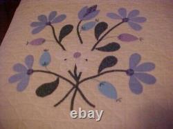 VTG Finley Applique Quilt with Blue Flowers 88204