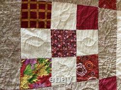 Very Nice Vintage Pieced, Appliqued & Quilted Tulip Quilt 92 x 113 (King)