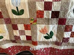 Very Nice Vintage Pieced, Appliqued & Quilted Tulip Quilt 92 x 113 (King)