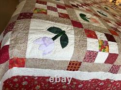 Very Nice Vintage Pieced, Appliqued & Quilted Tulip Quilt 92 x 113 (King)