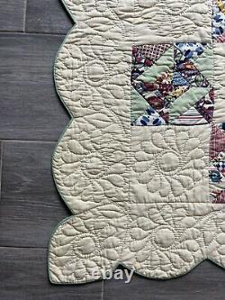 Vintage 1930's Hand Stitched Quilt 65x90 AMAZING stitching Scalloped edging