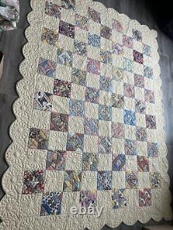 Vintage 1930's Hand Stitched Quilt 65x90 AMAZING stitching Scalloped edging