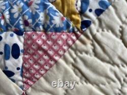 Vintage 1930's Hand Stitched Quilt 65x90 AMAZING stitching Scalloped edging