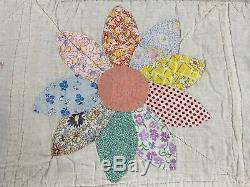 Vintage 1930's Handmade Flowers Patchwork Quilt 84 x 69 Sunflower Dahlia Dresden