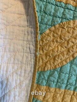 Vintage 1935 Hand Quilted Quilt Musk Mellon Pattern