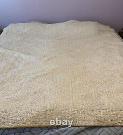 Vintage 1935 Hand Quilted Quilt Musk Mellon Pattern