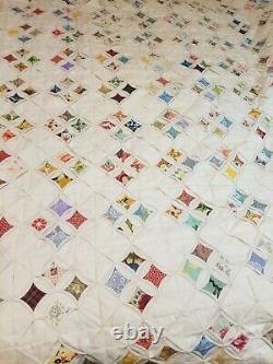 Vintage 1940s Beautiful Multicolor Cathedral Window Quilt Handmade 89 x 78