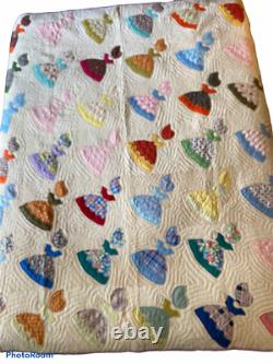 Vintage 1940s Sun Bonnet Sue Twin-Size Quilt 68 x 82 Twin-size Hand-quilted