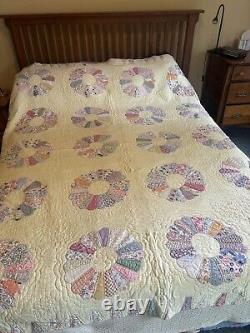 Vintage 30s 40s Dresden Plate Quilt Hand Stitched Handmade 74x89 Early Fabrics