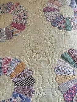 Vintage 30s 40s Dresden Plate Quilt Hand Stitched Handmade 74x89 Early Fabrics