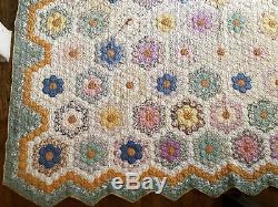 Vintage 30s 40s Patchwork Handmade Cotton Quilt Twin Blanket Hexagon Flowers