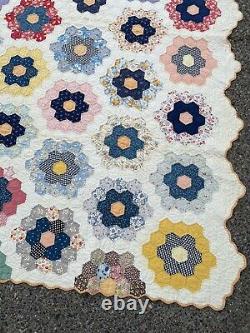 Vintage 30s Handmade Grandmother's Flower Garden Quilt Scalloped Edge 77 x 65