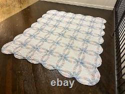 Vintage 90s Handmade Double Wedding Ring Cottage Patchwork Quilt Queen Size