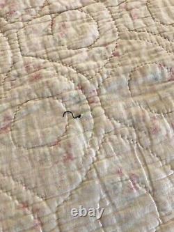 Vintage Antique Handmade Patchwork Flour Sack Scallop Clamshell Quilt 76X71