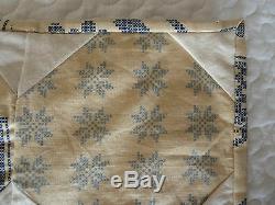 Vintage Antique Handmade Patchwork Lightly Quilted Quilt Bed Throw Bedspread
