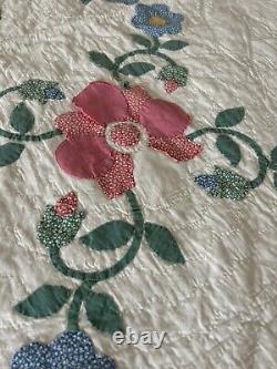 Vintage Antique Quilt Rose of Sharon Appliqué Hand Quilted Stitched Pink Cutter